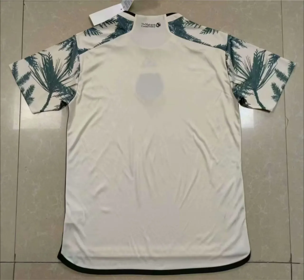 Adidas Portland Timbers Impression de Feuilles de Pin Jersey Blanc avec Trim Noir 2