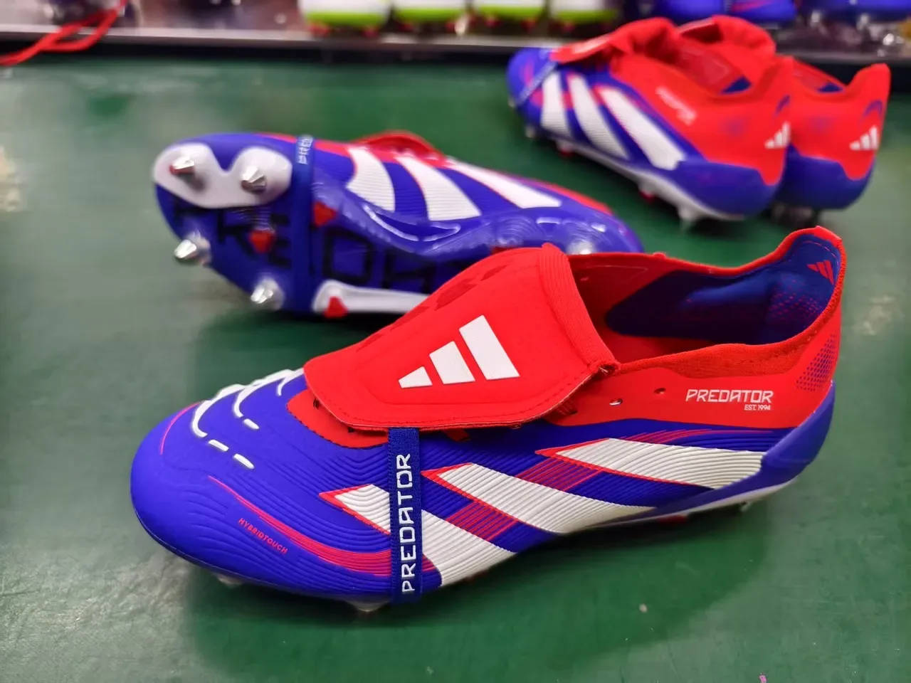 Adidas Predator Bleu Orange Cage du Forefoot Ribbelée Panneau Latéral à Trois Rayures Chaussures de Football pour Terrain Firme 8