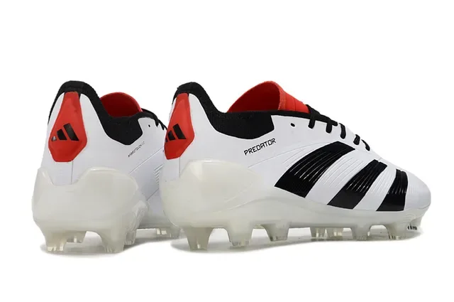 Adidas Predator Chaussures de football de coupe basse blanc noir avec lacets et panneau latéral à trois rayures pour terrain ferme 5