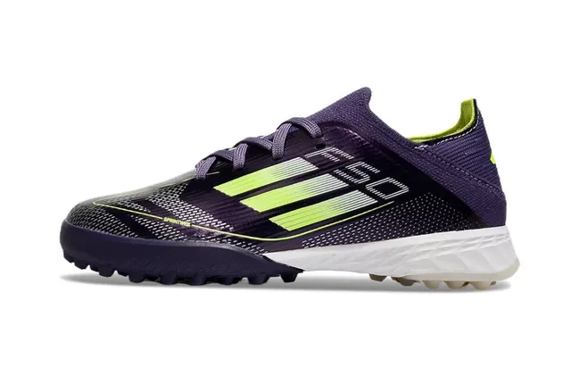 Adidas 紫绿低帮针织鞋面 霓虹三条纹 草地足球鞋 8