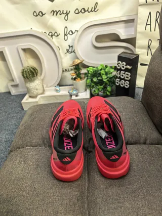 Adidas Red Black Engineered Mesh Upper Three-Stripe Side Branding Running Shoes 8