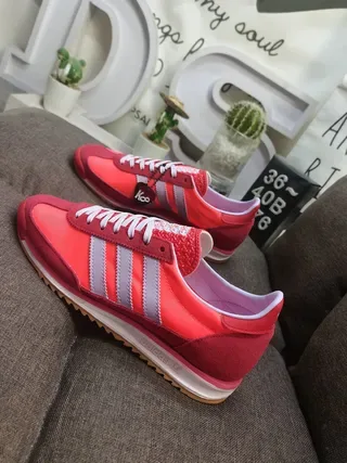 Adidas Red Silver Low-Top Three-Stripe Side Panel Lifestyle Sneakers 7