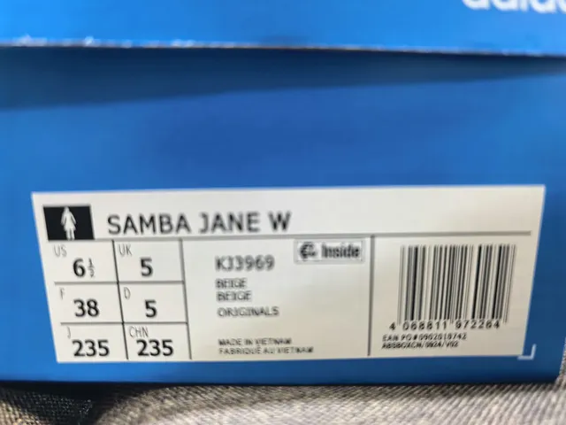 Adidas Samba Black and Beige Lifestyle Sneakers 12