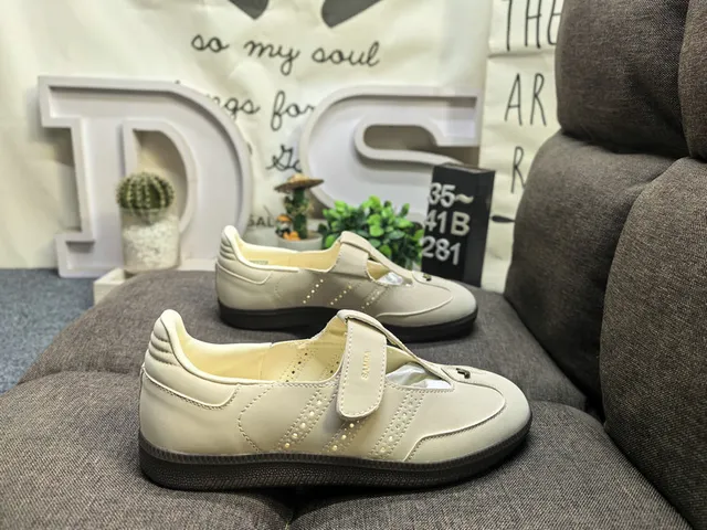 Adidas Samba Black and Beige Lifestyle Sneakers 21