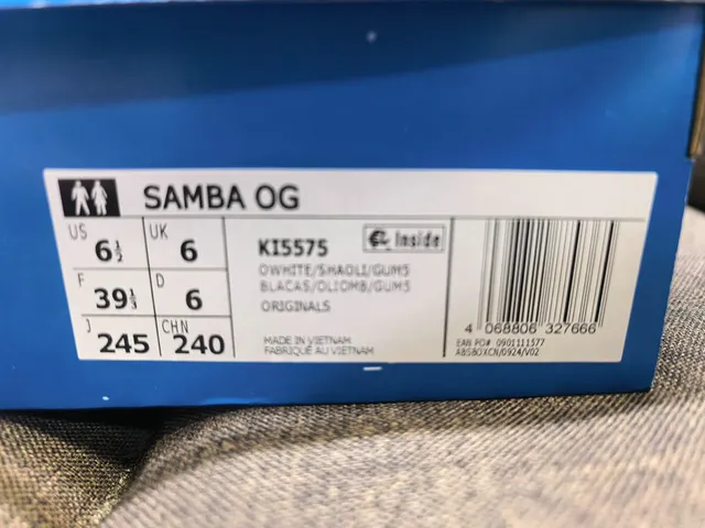 Adidas Samba Sage Green and White Lifestyle Sneakers 2