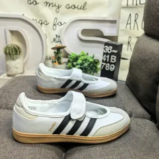 Adidas Samba सफेद काला गम जीवनशैली स्नीकर