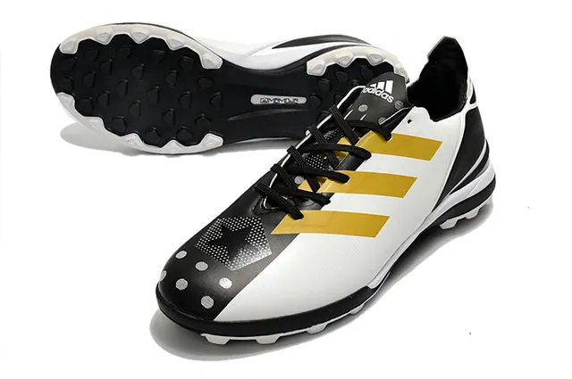 Adidas Argent multicolore métallique synthétique supérieure graphiques de coup de pinceau vibrants sol ferme chaussures de football 4