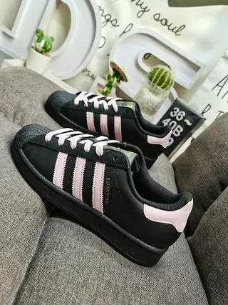 Adidas Superstar Black and Pink Lifestyle Sneakers 7