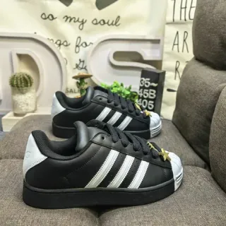Adidas Superstar काली सफेद शेल-टो तीन पट्टी साइड लाइफस्टाइल स्नीकर