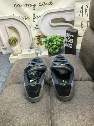 Adidas Superstar Chaussures lifestyle gris foncé et noir 8