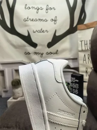 Adidas Superstar लाइट ग्रे लाइफस्टाइल स्नीकर 3