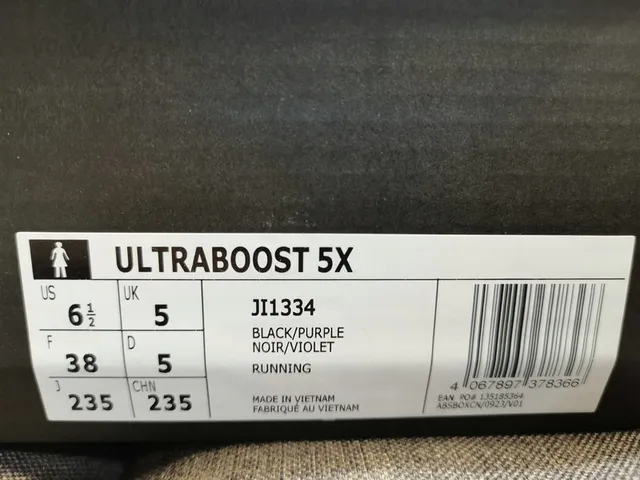 Chaussures de running Adidas Ultraboost gris clair et bleu 2