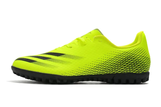 Adidas Sapatos de futebol branco e preto de corte baixo com upper sintético, linha gráfica de gradiente para grama artificial 8