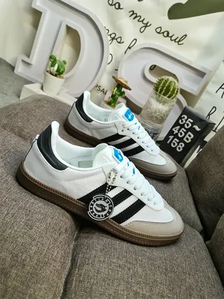 Adidas White Black Low-Top Three-Stripe Side Panel Lifestyle Sneakers 9