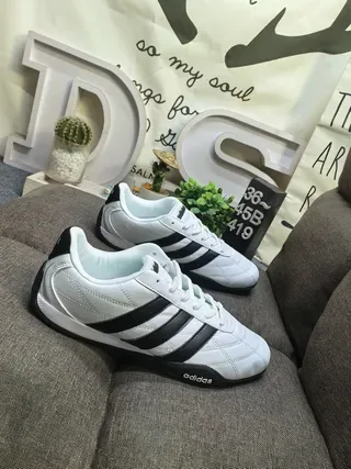Adidas White Black Quilted Leather Upper Three-Stripe Side Panel Lifestyle Sneakers 9