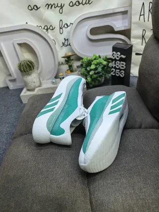 Adidas White Green Knit Upper Sculpted Foam Midsole Lifestyle Sneakers 6