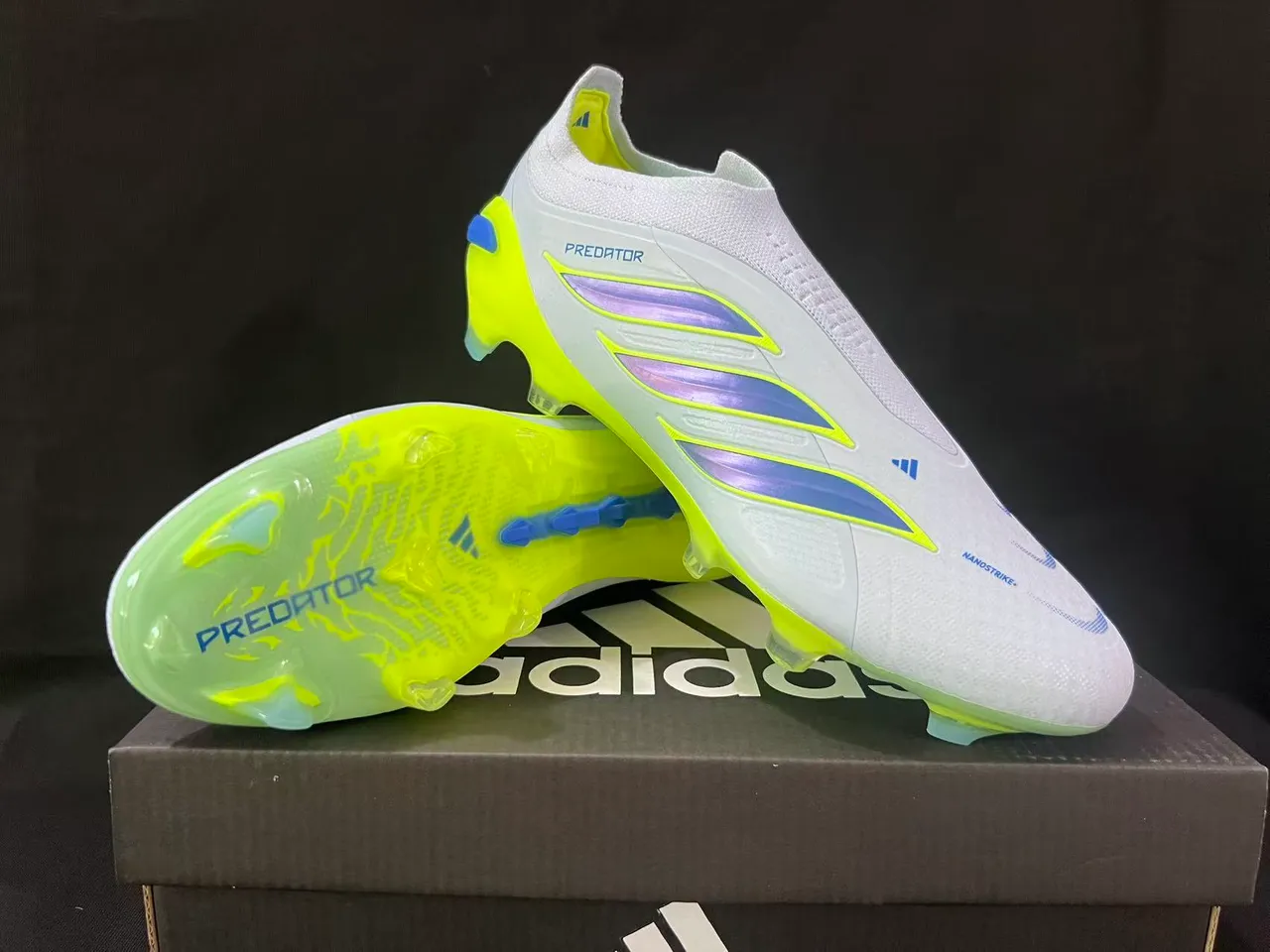 Adidas Blanc Vert Collet à Chaussette Clous Coniques Moldés Herbe Artificielle Chaussures de Football 17