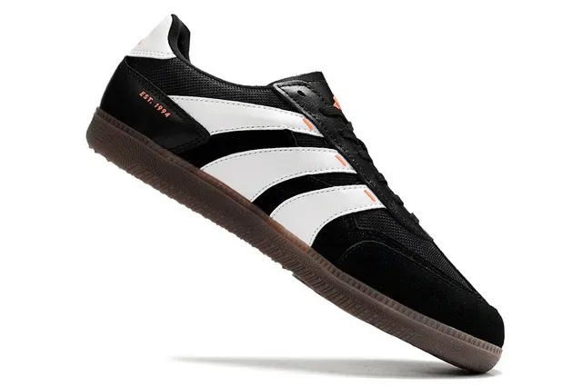Adidas White Red Low-Top Three-Stripe Side Panel Lifestyle Sneakers 9