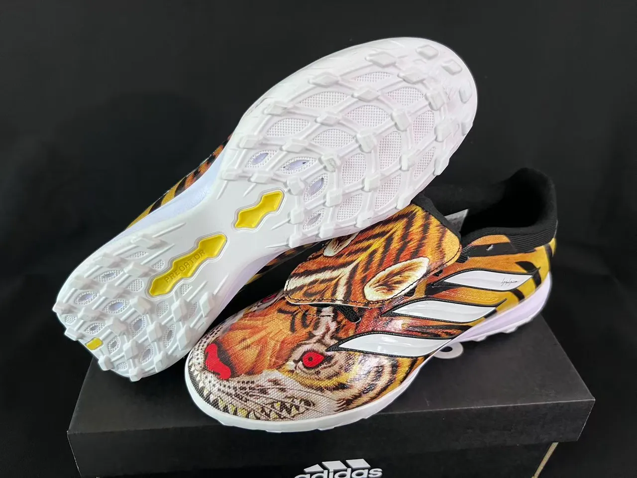 Adidas X Speedflow Tiger Print Turf Zapatos de fútbol 7