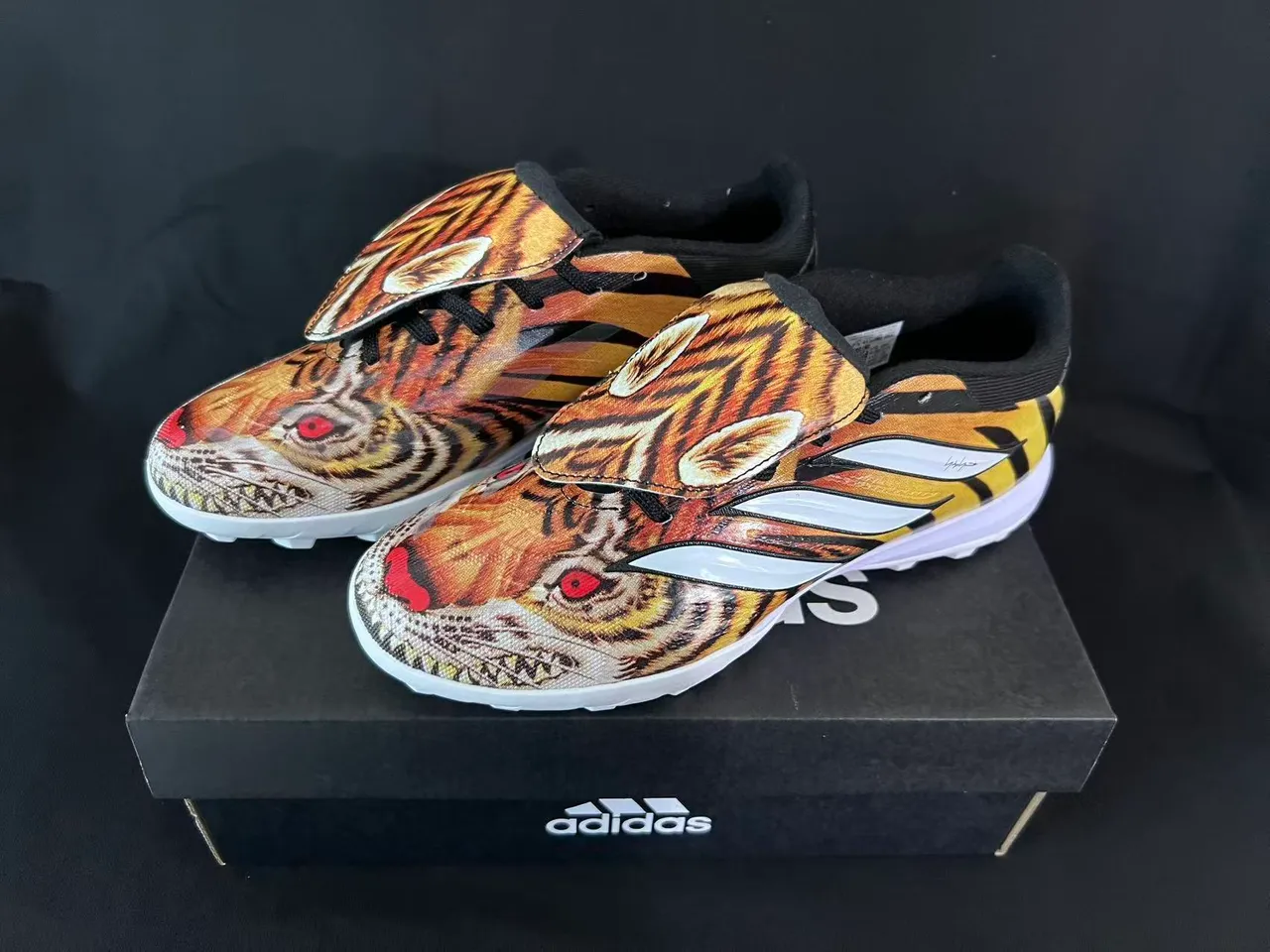 Adidas X Speedflow Tiger Print Turf Zapatos de fútbol 9
