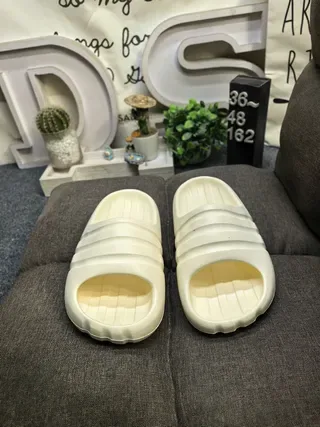 Adidas Yeezy Slide Off-White Slippers 10