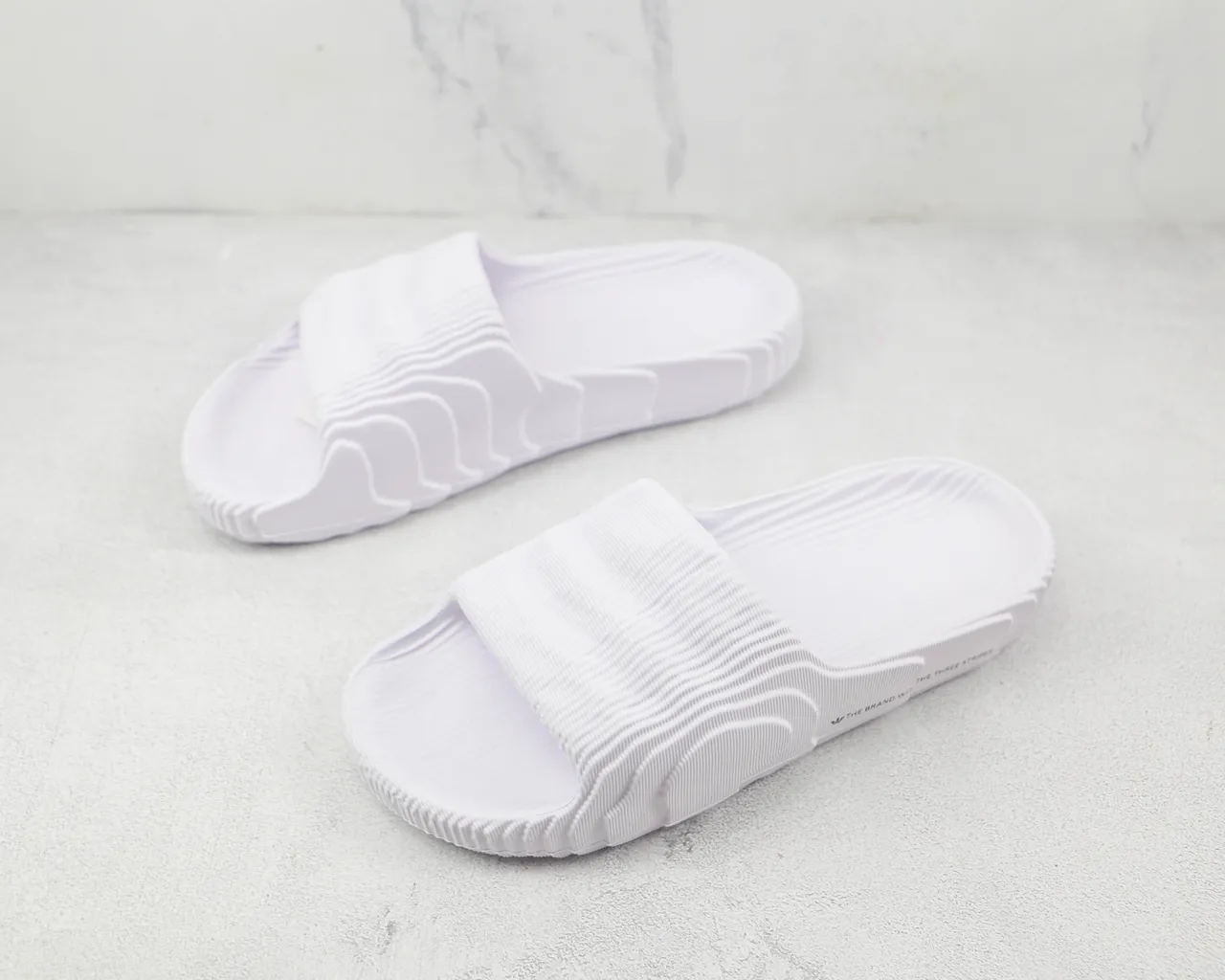Adidas Yeezy Slide White Molded Slipper 4