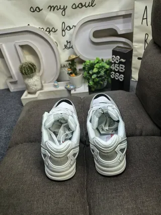 Adidas ZX8000 Light Gray and White Lifestyle Sneakers 8