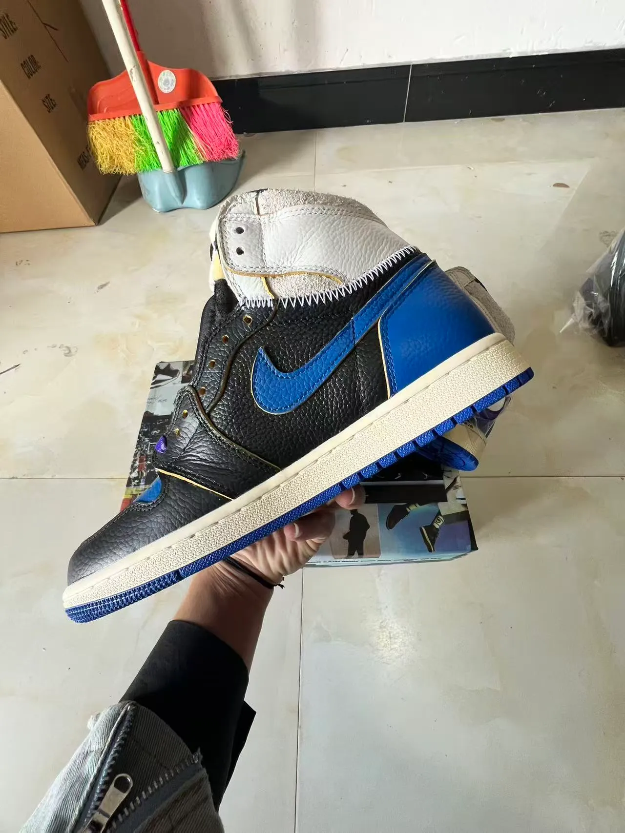 Air Jordan 1 Black Royal Blue Gold Stitching Basketball Shoes 5