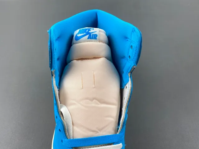 Air Jordan 1 High Blue and Off-White Basketball Shoes 6