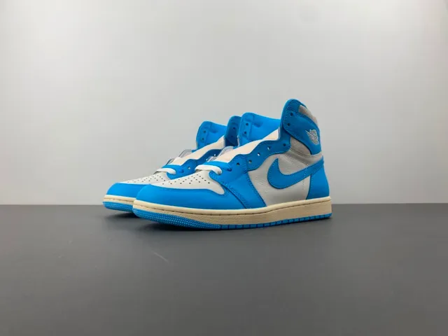 Air Jordan 1 High Blue and Off-White Basketball Shoes 10