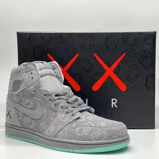 Air Jordan 1 High OG KAWS Gray Hand Motif Basketball Shoes