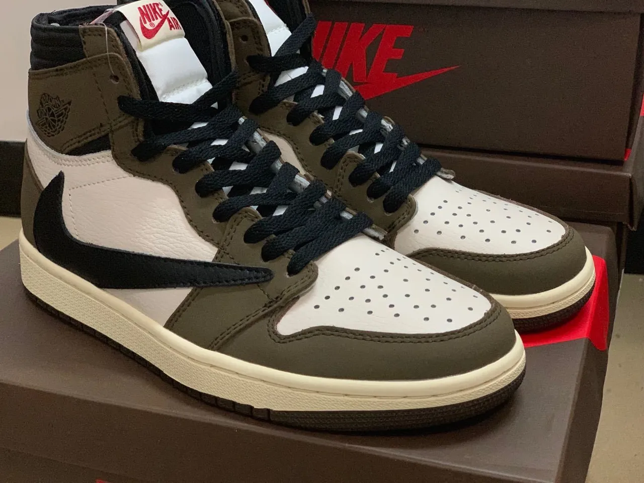 Air Jordan 1 High Olive Green White Black Basketball Shoes 7