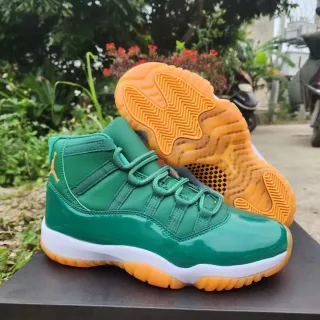 Air Jordan 11 Tênis de Basquete em Couro Patentado Verde Esmeralda