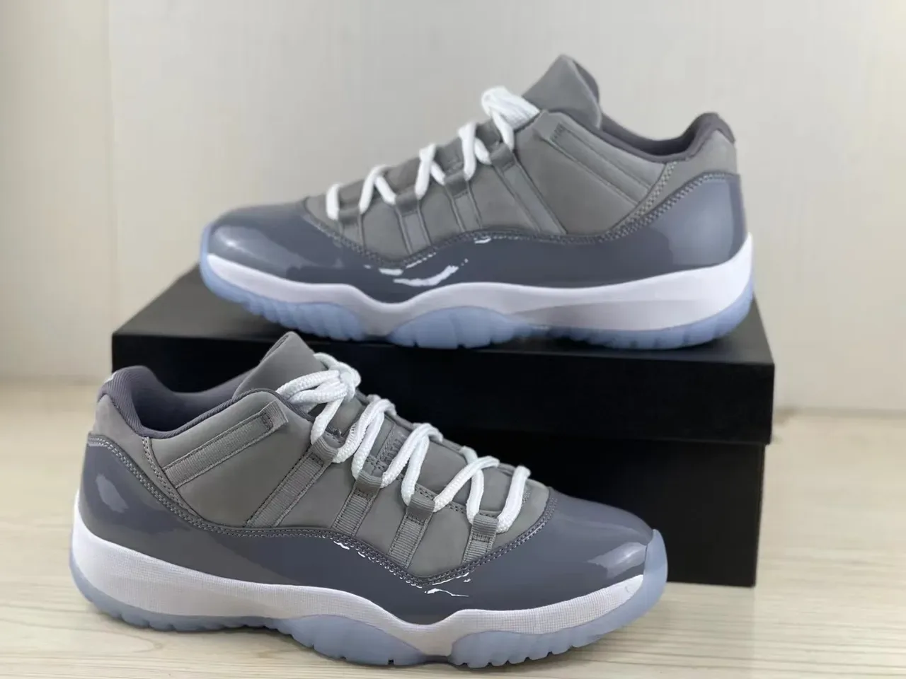 Air Jordan 11 Gray Patent Leather Basketball Shoes 4