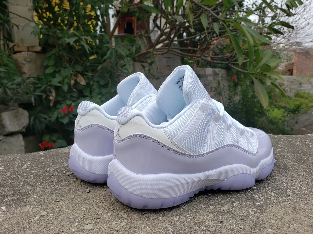 Air Jordan 11 Low Blanc Lavande Cuir Patenté Chaussures de Basketball 5