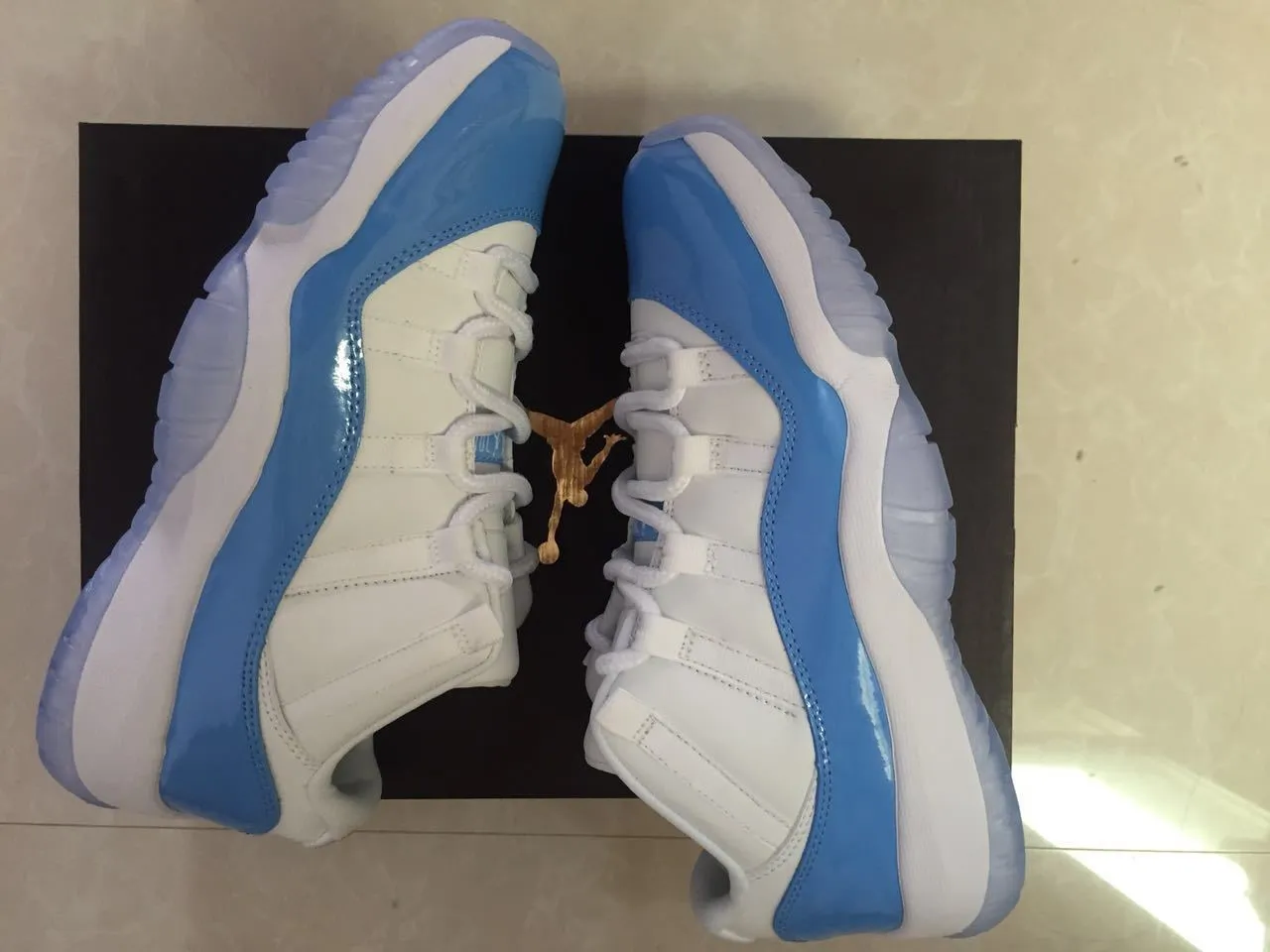 Air Jordan 11 White and Light Blue Patent Leather Basketball Shoes 3
