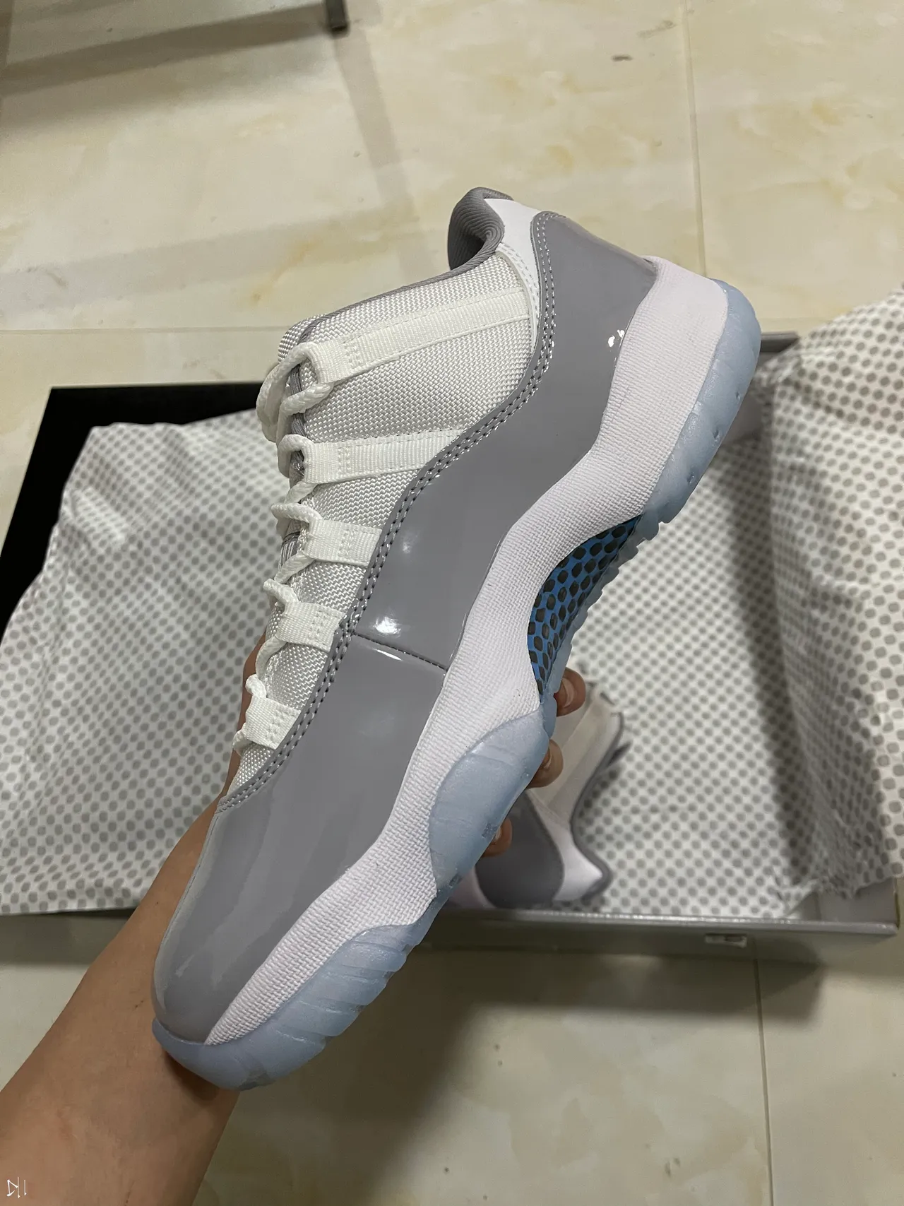 Air Jordan 11 White Light Gray Patent Leather Basketball Shoes 4