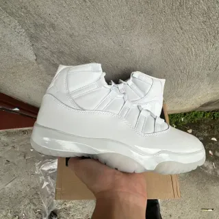 Air Jordan 11 White Patent Leather Basketball Shoes