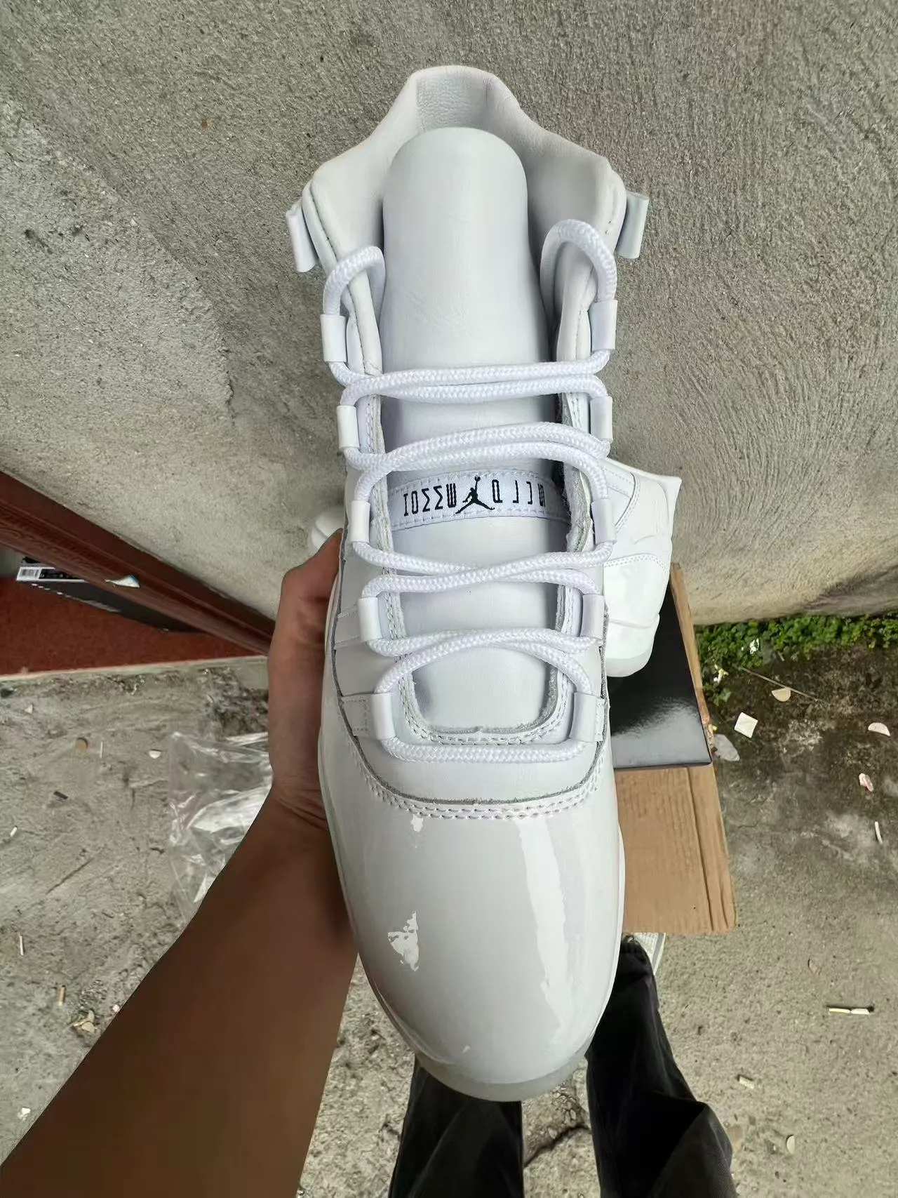 Air Jordan 11 White Patent Leather Basketball Shoes 3