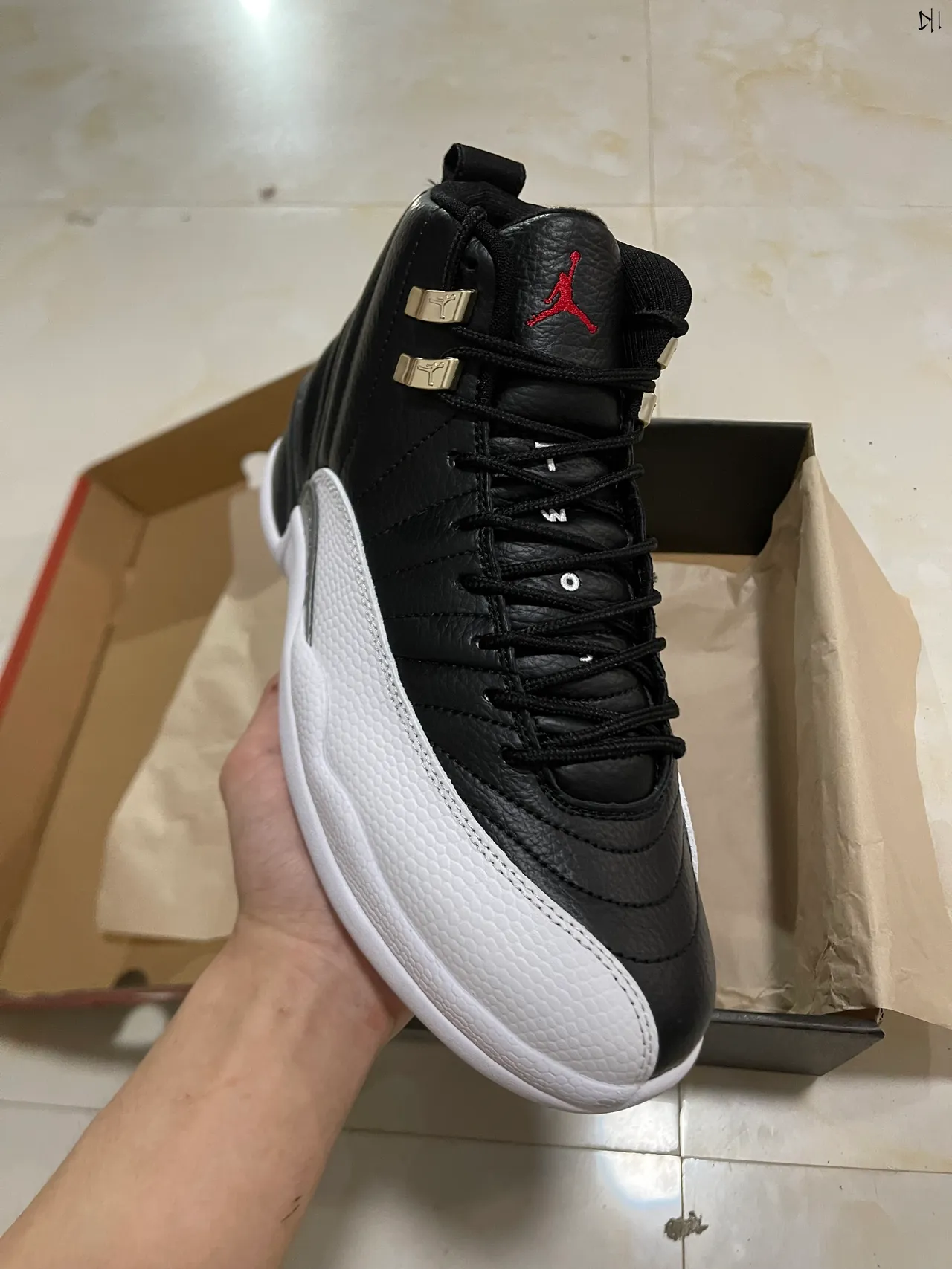 Air Jordan 12 Black and White Quilted Leather Basketball Shoes 2