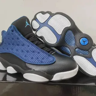 Air Jordan 13 黑色与皇家蓝篮球鞋