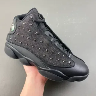 Air Jordan 13 काले डेनिम स्टडेड बास्केटबॉल जूते
