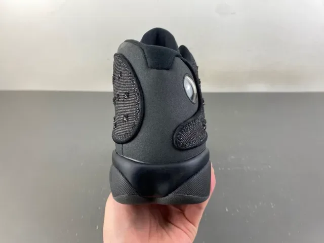 Air Jordan 13 काले डेनिम स्टडेड बास्केटबॉल जूते 5