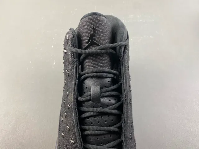 Air Jordan 13 काले डेनिम स्टडेड बास्केटबॉल जूते 7