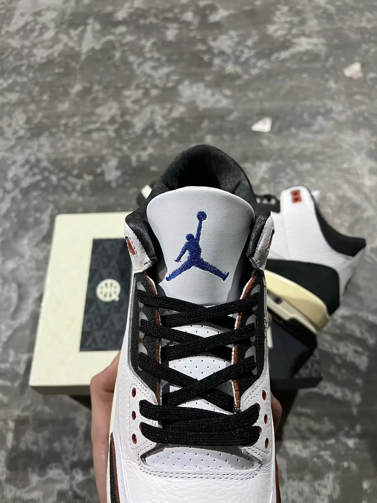 Air Jordan 3 White Black Cream Basketball Shoes 4