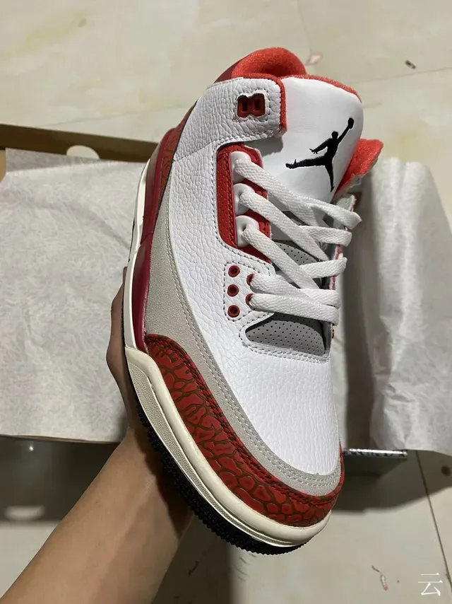 Air Jordan 3 Chaussures de Basket Blanc Rouge Imprimé Éléphant 2