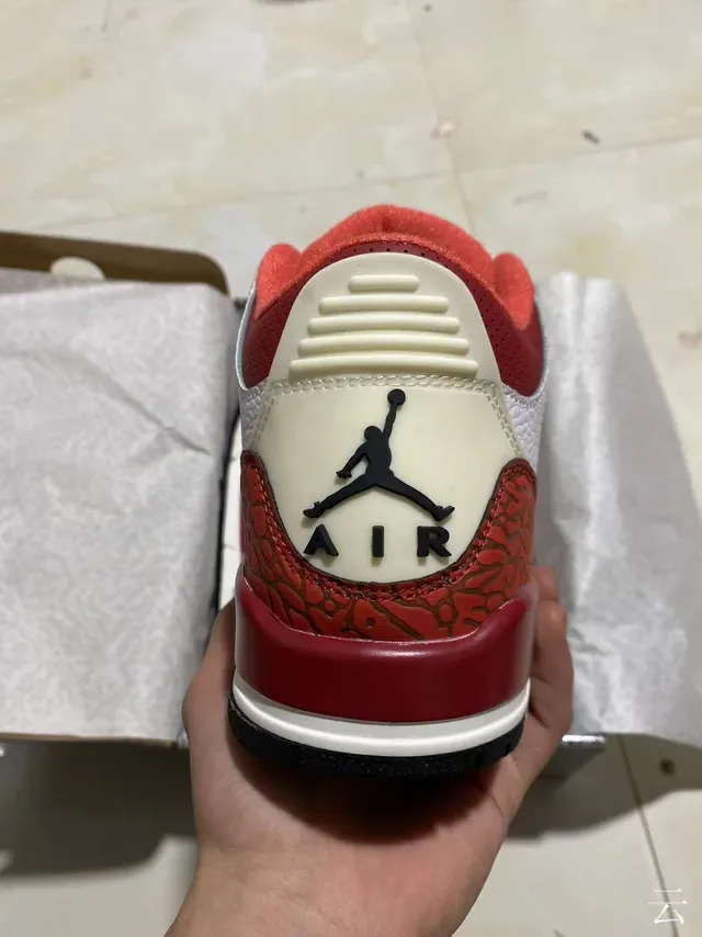 Air Jordan 3 Chaussures de Basket Blanc Rouge Imprimé Éléphant 5