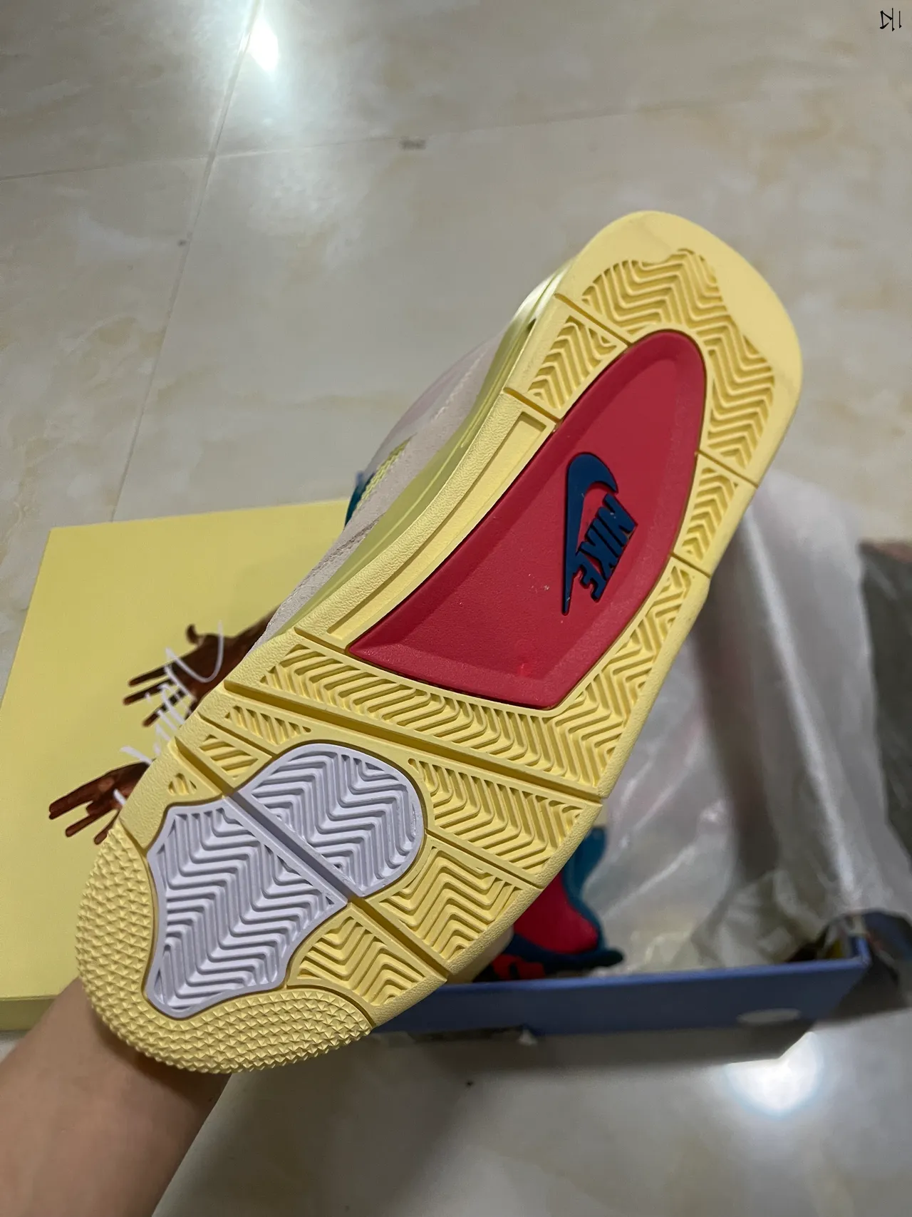 Air Jordan 4 Zapatillas de baloncesto beige amarillo rojo azul 5