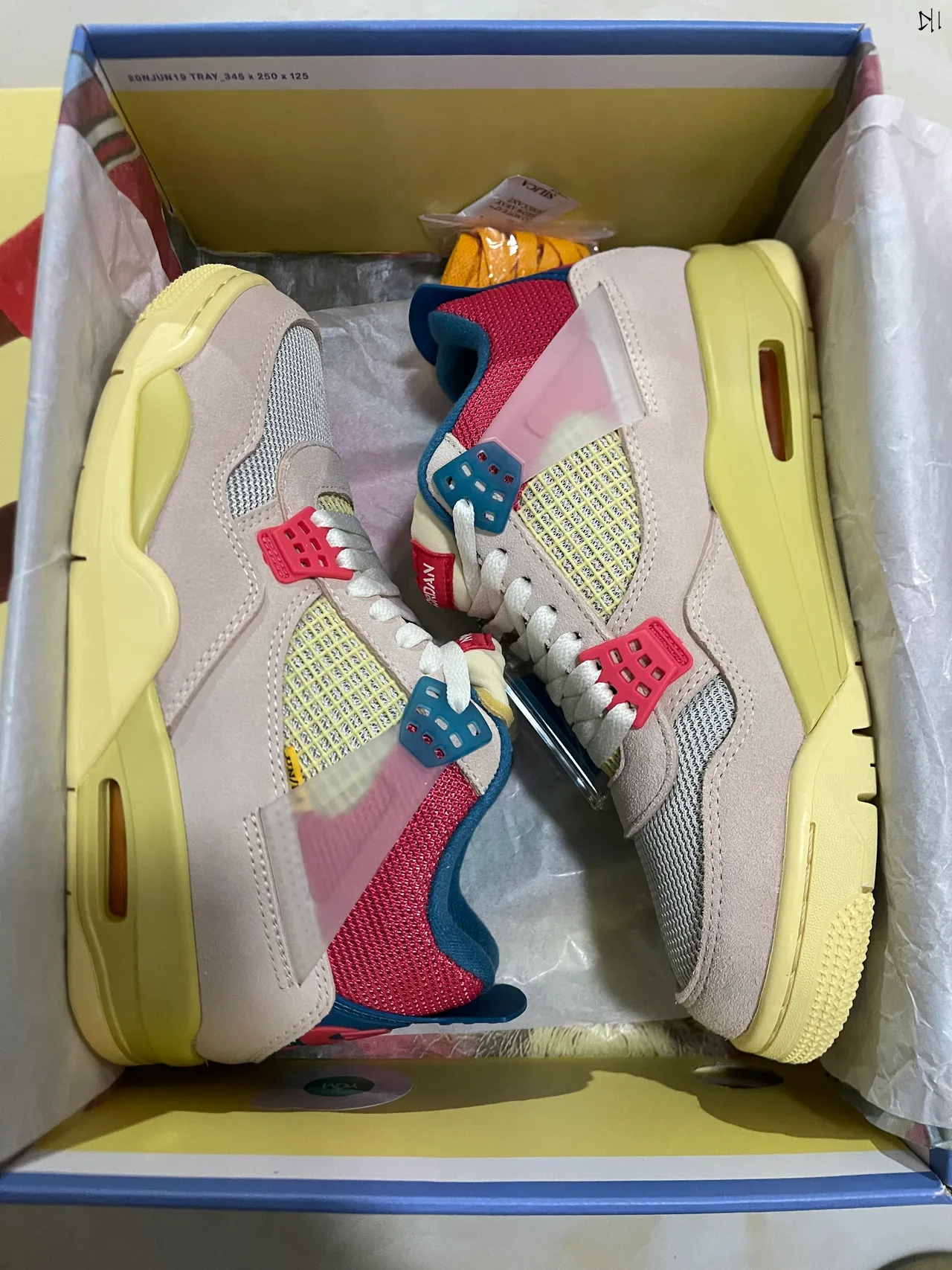 Air Jordan 4 Zapatillas de baloncesto beige amarillo rojo azul 7
