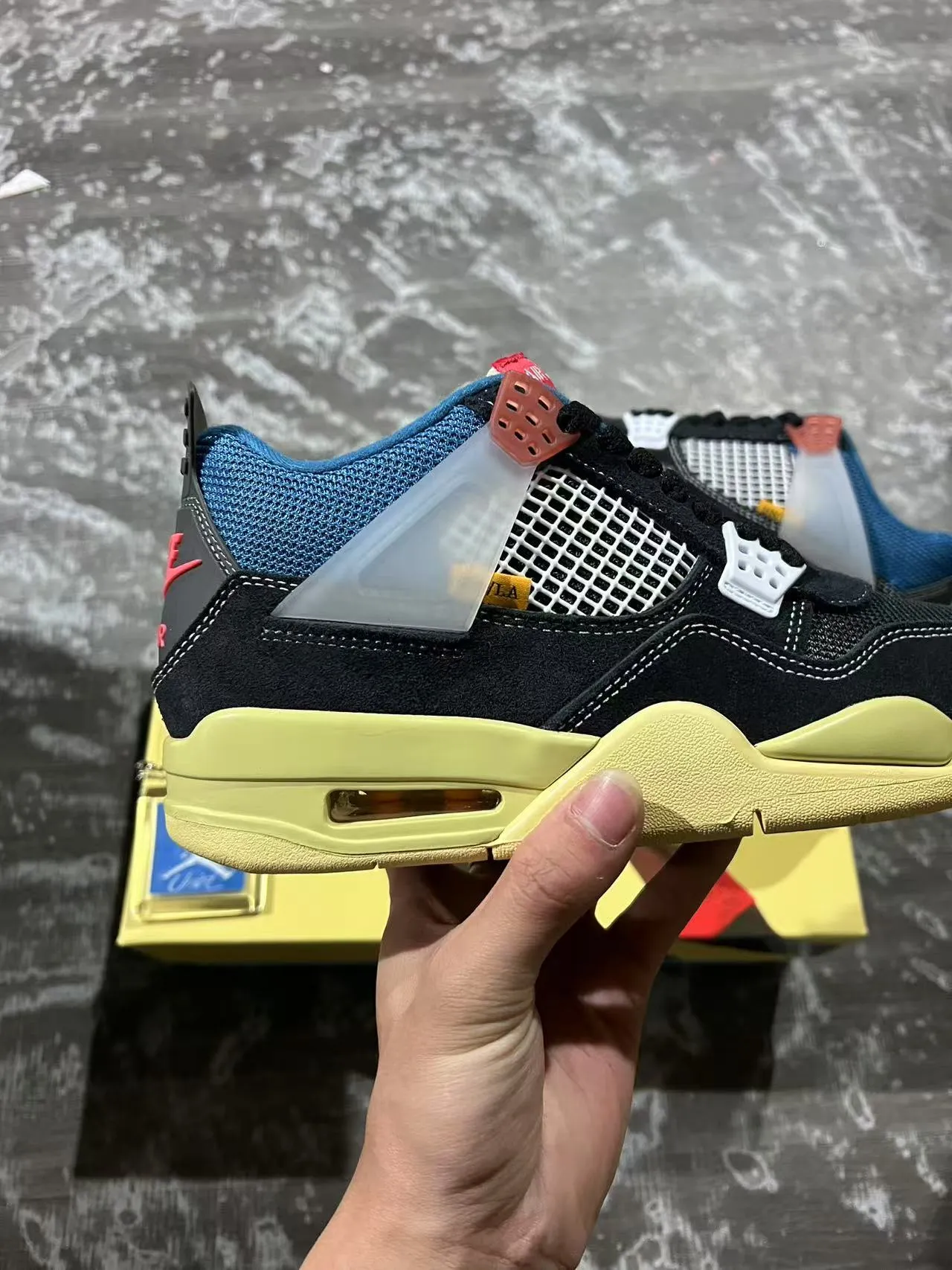 Chaussures de basketball Air Jordan 4 noir lime jaune bleu 7